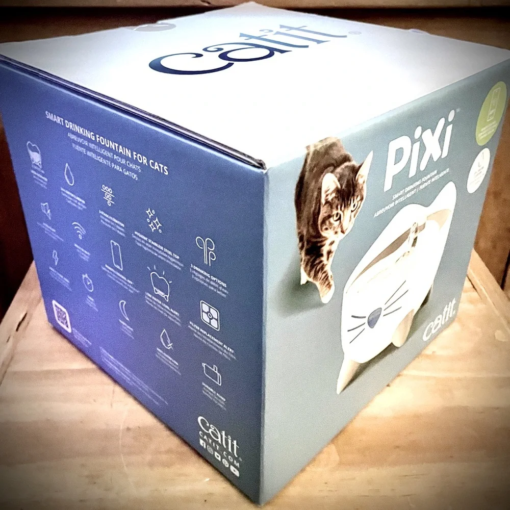 NWT • Catit • PIXI• Smart Drinking Fountain • For Cats